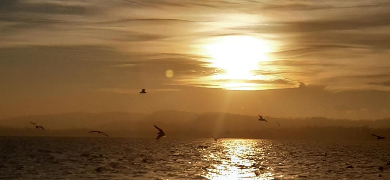Tramonto Al Lago Gavirate Εξωτερικό φωτογραφία